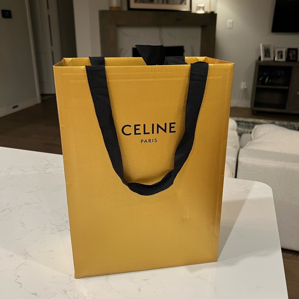 Celine LARGE TRIOMPHE BAG IN SHINY CALFSKIN
RED - Picture 10 of 12